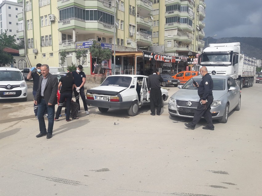 Kozan’da meydana gelen trafik kazası’nda  1 kişi yaralı