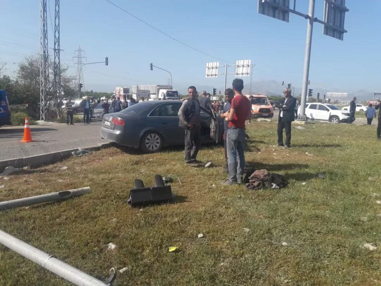 Kozan’da Jandarma Aracı ile Otomobil Çarpıştı 2 Şehit