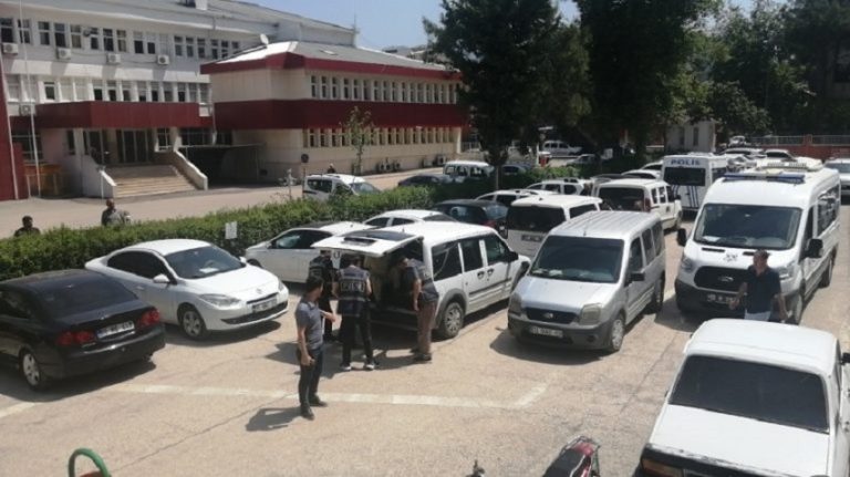 Kozan’da Uyuşturucu Operasyonunda 4 Kişi Tutuklandı