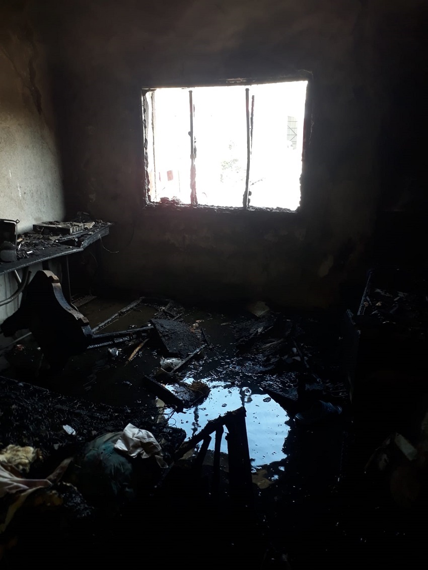 Kozan Akdam Mahallesi Ev Yangını