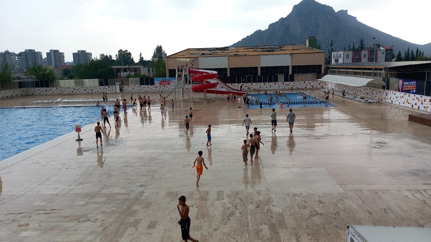 Mehmet Açıkgöz Olimpik Yüzme Havuzu ve Aquapark Açıldı