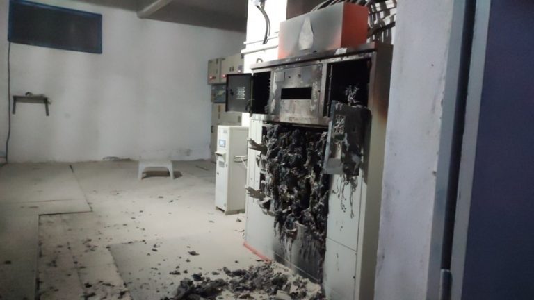 Kozan’da Elektrik Trafosu Yandı