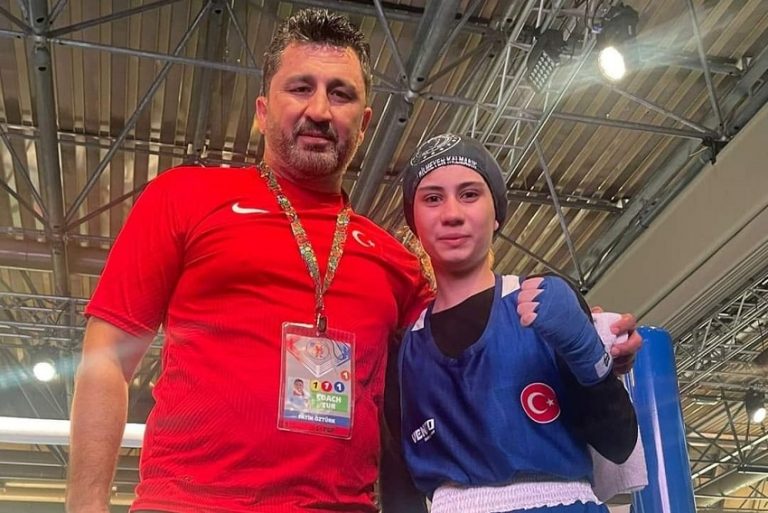 Milli Sporcumuz ”Azra Nur Çetin” Yarı Finalde