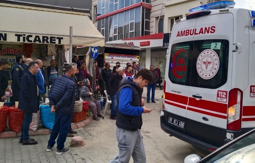 Kozan'da Bıçaklı Kavgada 1 Kişi Yaralandı