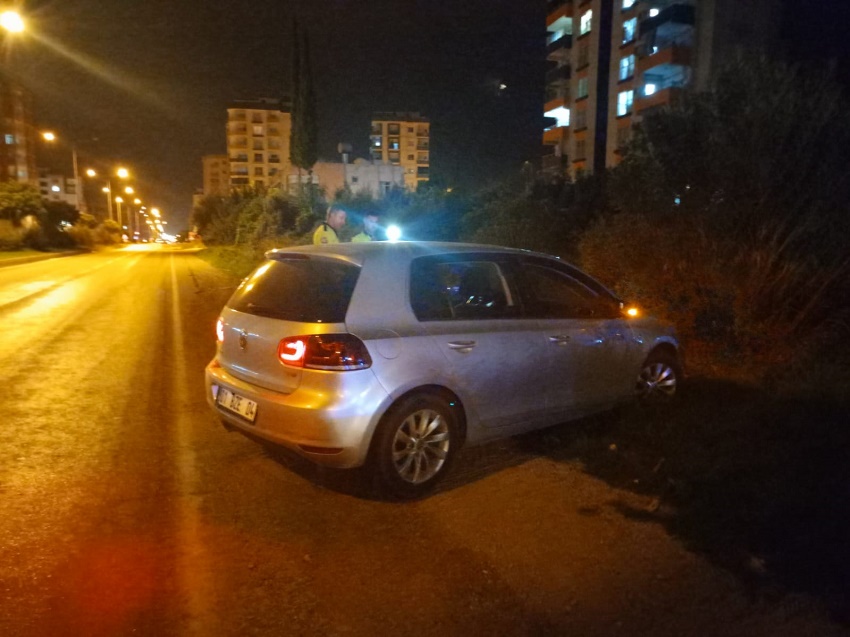 Kozan'da Otomobil Motosiklete Çarptı 1 Yaralı 