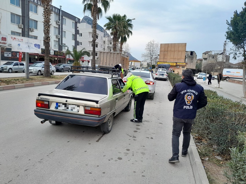 Kozan’da Güven Uygulamaları Kapsamında Şok Uygulamalar