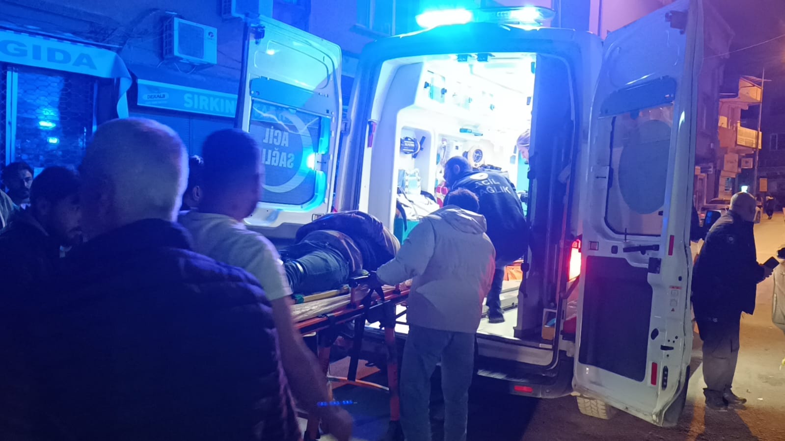 Kozanda Silahla Vurulan 1 Kişi Yaralandı