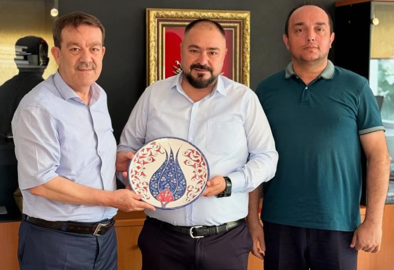 Yusuf baysal şirketler grubu yönetim kurulu üyesi iş insanı olan Harun Abdullah Baysal, Kozan Organize Sanayi Bölgesi’nde anlamlı bir buluşmaya ev sahipliği yaptı.