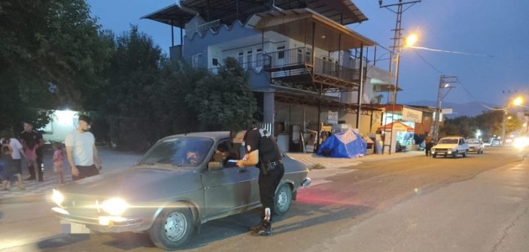 KOZAN’DA EMNİYETTEN SIKI DENETİM: 72 NOKTADA UYGULAMA, ARANAN ŞAHISLAR YAKALANDI