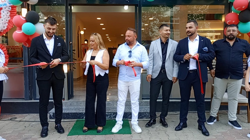 Eva Black Coffee’den Anlamlı Açılış: Gelirin Tamamı Kimsesiz Çocuklara