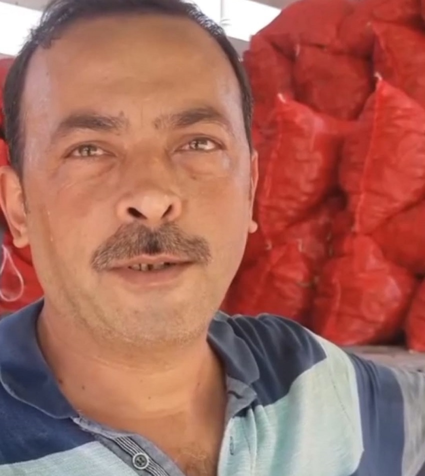 Kozan’da Sezonun İlk Salçalık Biberleri Tezgâhlarda