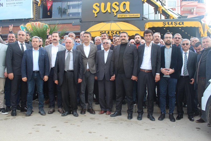 MHP Kozan İlçe Teşkilatı Kahvaltıda Bir Araya Geldi