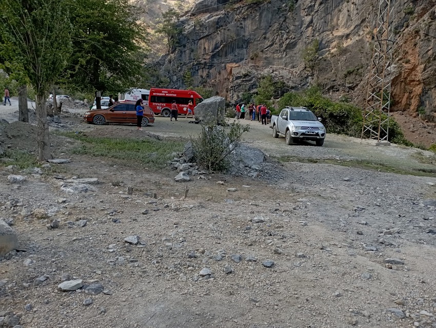 13 YAŞINDAKİ KÜÇÜK KIZ KÜP ŞELALERİNDE BOĞULARAK HAYATINI KAYBETTİ