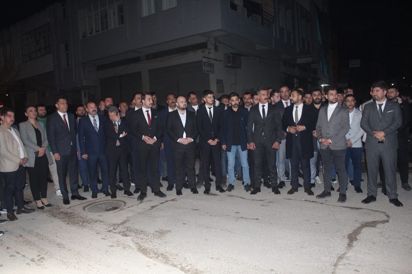Kozan Ülkü Ocakları’nda Bayrak Değişimi