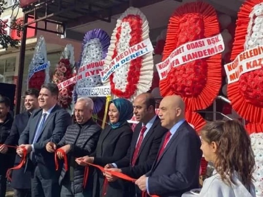 Sürek Eczanesi Görkemli Bir Törenle Açıldı