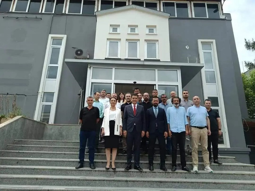 ESKİ ADLİYE BİNASI BELEDİYEYE DEVREDİLDİ