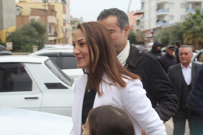 Kozan'ın İlk Kadın Belediye Başkan Adayı Halkla Buluştu