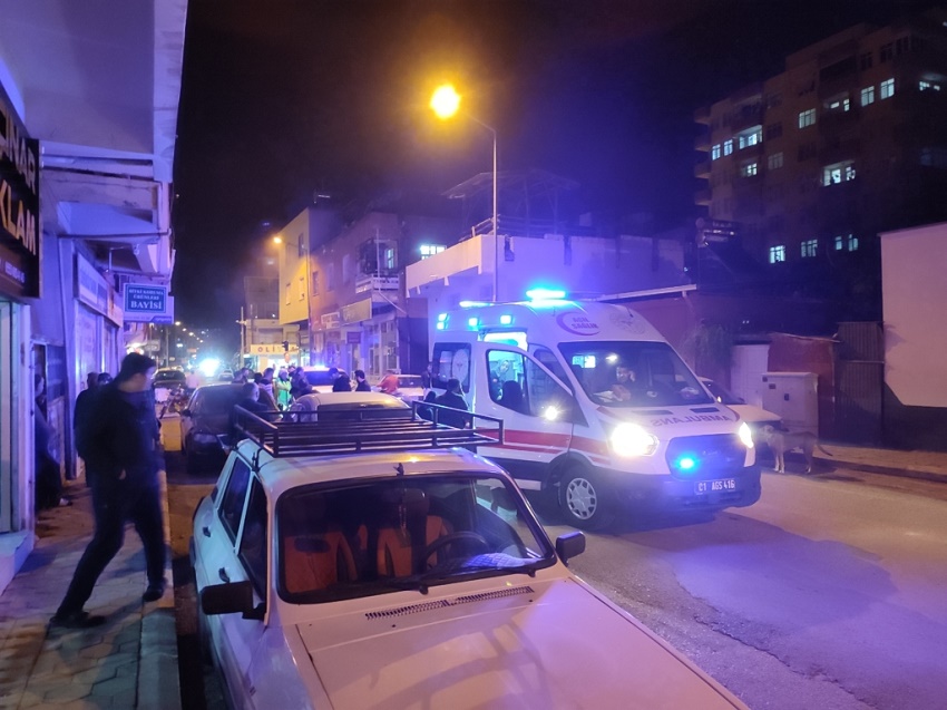 Açık Kalan Pikap Kapağı Kazaya Neden Oldu