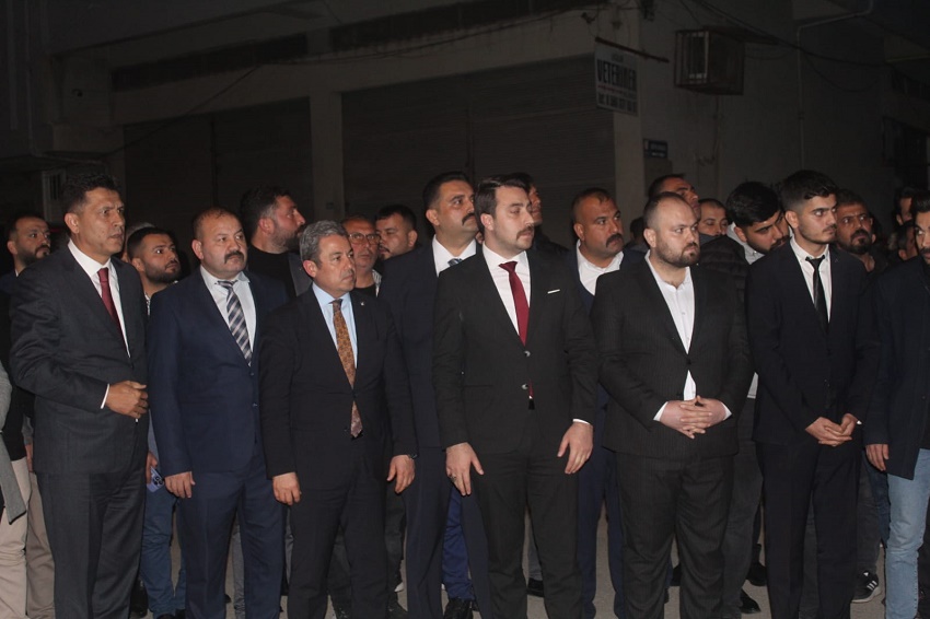 Kozan Ülkü Ocakları’nda Bayrak Değişimi