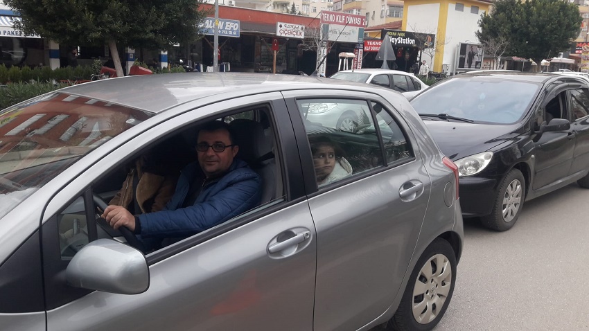 Sürücüler Emniyet Kemeri ve Kurallara Uyma Konusunda Bilgilendirildi