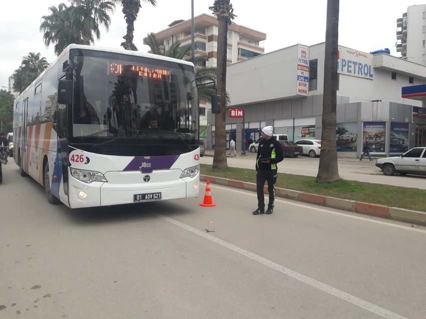 Sürücüler Emniyet Kemeri ve Kurallara Uyma Konusunda Bilgilendirildi