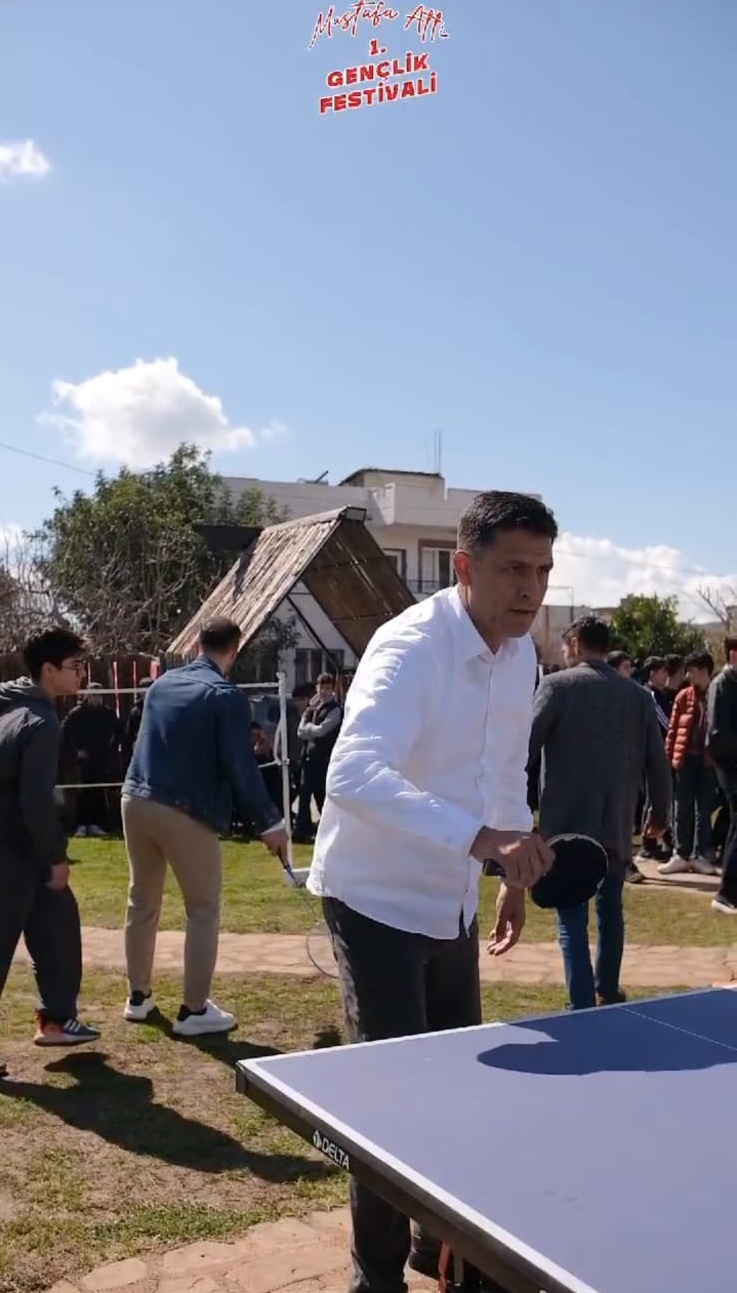 ATLI GENÇLİK FESTİVALİNDE GENÇLERLE BULUŞTU