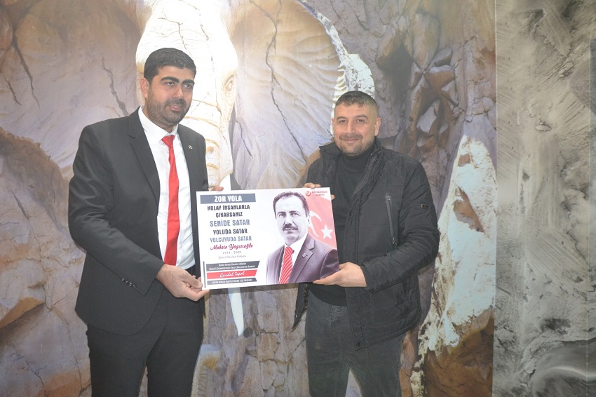 GÜRDAL TOPAL, GAZETECİLERLE YEMEKTE BULUŞTU