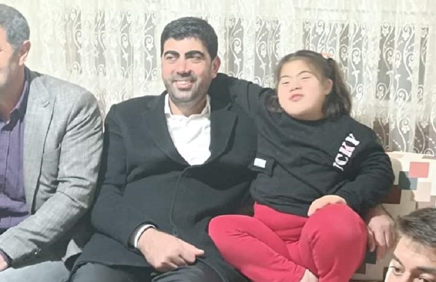 uyor. Bir araya geldiği vatandaşlarların taleplerinide de not alan Topal projelerini hayata geçirirken esnaf ve vatandaşların görüşlerini dikkate alacaklarını dile getirdi.
“MİLLETİMİZLE SAĞLAM BİR BAĞ KURDUK”
Saha programları sırasında halkın yakın ilgisi ile karşılaşan ve büyük moral bulan Kozan Belediye Başkan adayı Gürdal Topal , ilçeleri için yeni bir yolculuk heyecanı içinde olduklarını dile getirdi. Topal; “Yapmak istediklerimizi hayata geçirmek adına heyecanımız ve motivasyonumuz üst düzeyde. Biz milletimizle kurduğumuz bağ ve oluşturduğumuz güçlü birliktelikle yola çıktık” dedi.