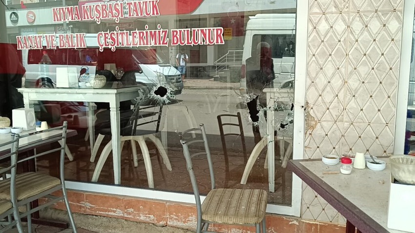 Silahlı Saldırıda 2 Kişi Yaralandı