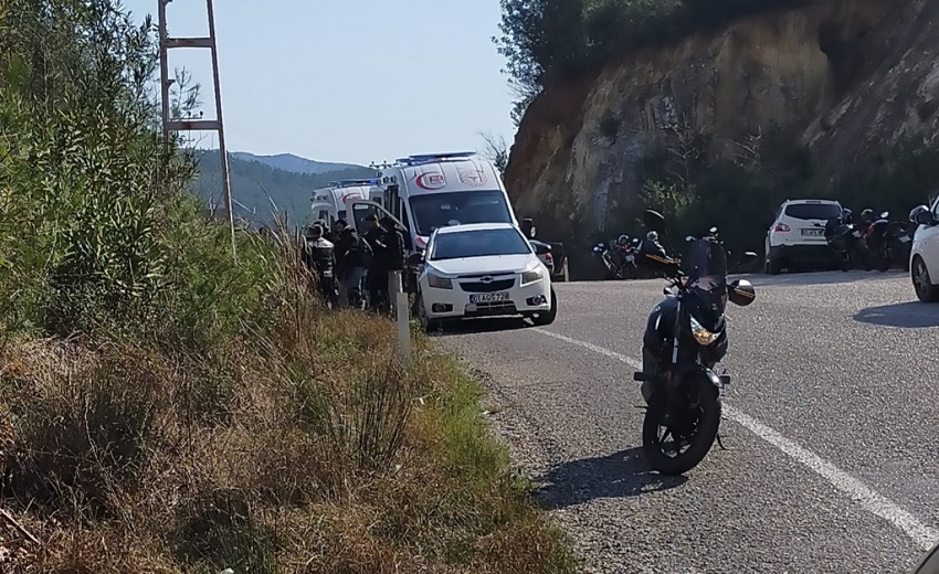 Kozan'da Motosiklet Devrilmesi Sonucu 1'i Ağır 2 Kişi Yaralandı