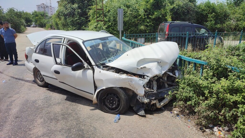 Trafik Kazasında 2'si Çocuk 5 Kişi Yaralandı