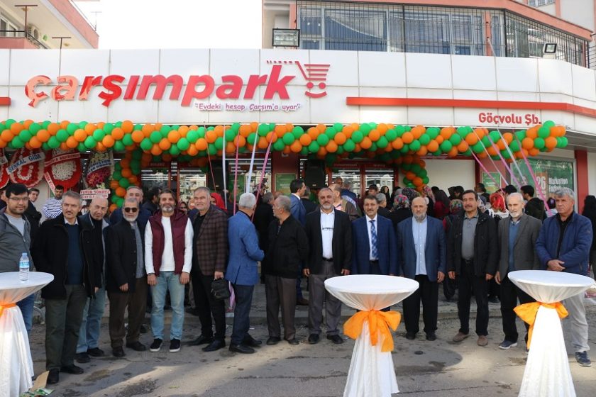  Çarşımpark AVM Marketler Zinciri Görkemli Bir Törenle Açıldı