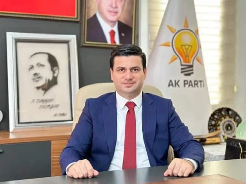 Ak Parti Kozan İlçe Başkanı Polat Kaya müjdeyi verdi: "KOZAN'DA ENGELSİZ YAŞAM MERKEZİ VE 150 YATAKLI HUZUREVİ ONAYI ÇIKTI" "60 KİŞİLİK DE YATILI ENGELSİZ YAŞAM MERKEZİ " Kozan'da Güneri civarındaki hazineye ait 24 dönümlük alana 150 yataklı huzurevi açılması için onay çıktı. Proje ihalesi önümüzdeki hafta imzalanıyor. Ayrıca aynı bölgede 7.5 dönümlük alana da 60 kişilik yataklı engelsiz yaşam merkezi yapılması için girisimlerin tamamlandığı, 2024 yatırım programına alındığı öğrenildi. Polat Kaya, iktidarın bolgemize getirecegi yeni hizmetlerle ilgili müjdeleri vermeye devam edeceğini söyledi.