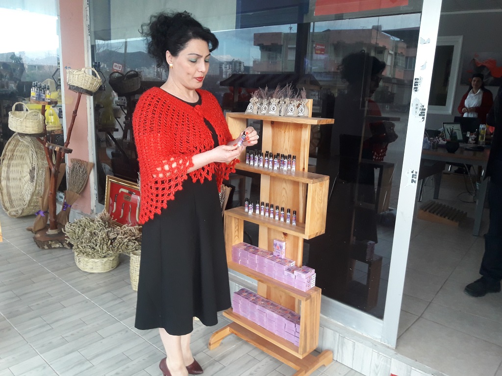 Kozan RADYO SiS'ten Altıntaş Danışmanlık Tarım Gayrimenkul İnşaat Sanayi Ve Ticaret LŞ yönetimini ziyaret ederek çalışmalarını yerinde inceledi.