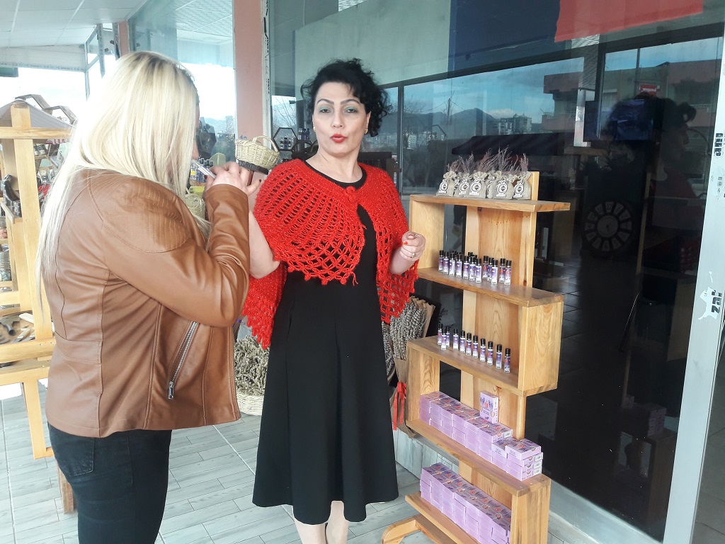 Kozan RADYO SiS'ten Altıntaş Danışmanlık Tarım Gayrimenkul İnşaat Sanayi Ve Ticaret LŞ yönetimini ziyaret ederek çalışmalarını yerinde inceledi.