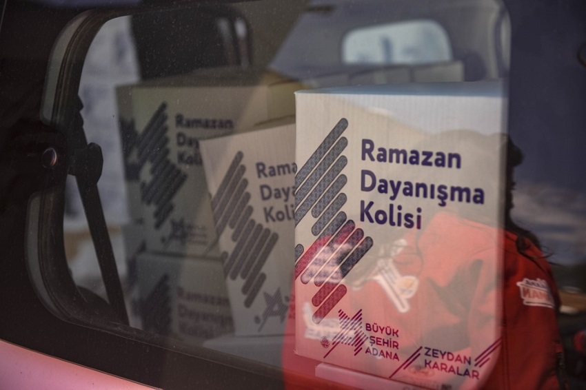 Ramazan kolileri Derman ekipleri aracılığıyla ihtiyaç sahiplerine ulaştırılıyor