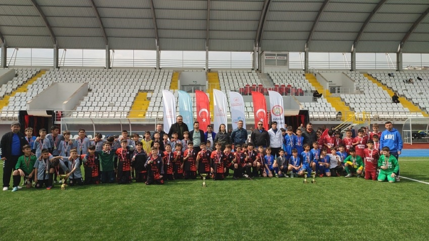 LÜTFİYE ALİ ŞADİ ÇELİK ORTAOKULU ŞAMPİYON !