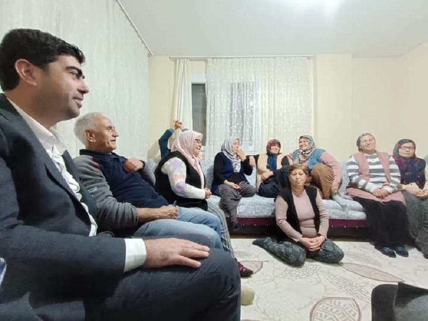 Gürdal Topal  Sıkılmadık El Girilmedik Gönül Bırakmıyor