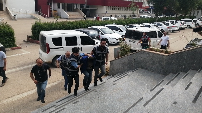 Katil Zanlısı Adliyeye Çıkarıldı