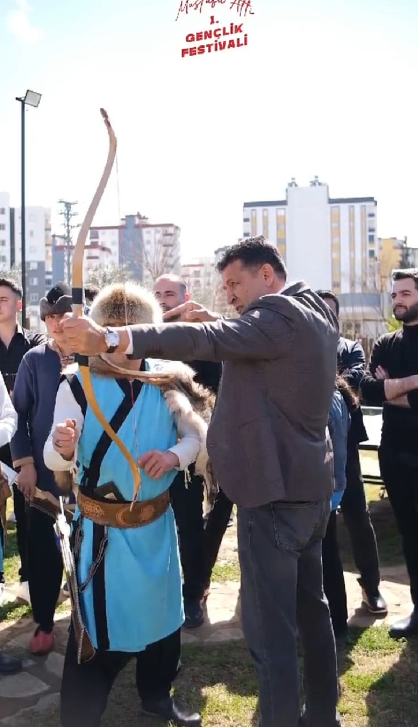 ATLI GENÇLİK FESTİVALİNDE GENÇLERLE BULUŞTU