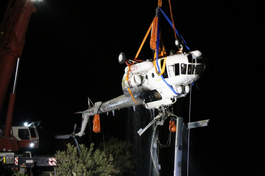 Kozan’da Düşen Helikopter Çıkarıldı