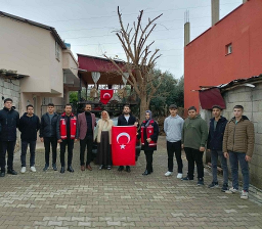 Türkiye Gençlik Vakfı Kozan İlçe Temsilciliğinden Şehit Aileleri Ziyareti