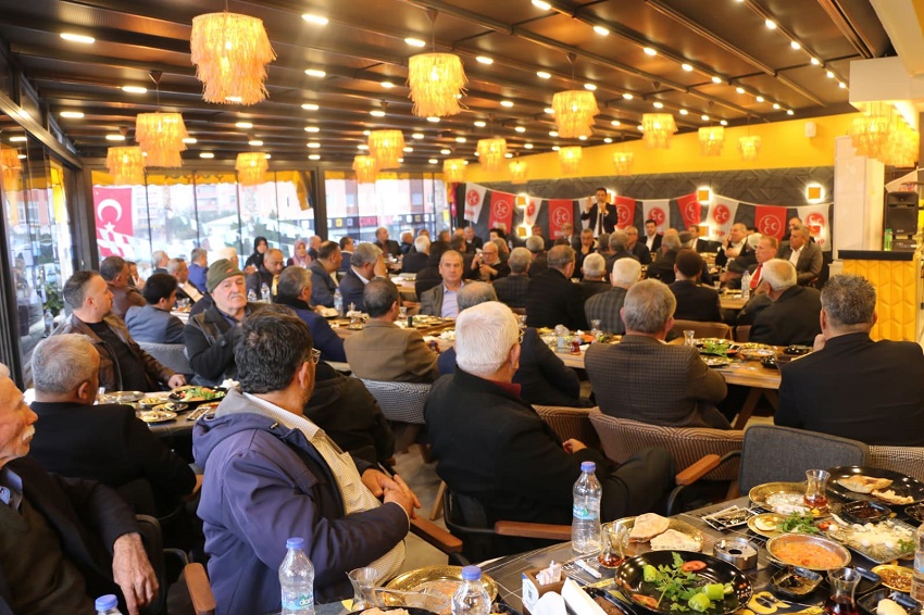 Kozan'ın Geleceğine Kozanlı İrade Koymaya Kararlı Mustafa Atlı, Halkın Kalbini Kazanıyor