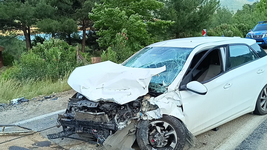 Kozan Dağılcak'ta Meydana Gelen Trafik Kazasında 1 Kişi Yaralandı