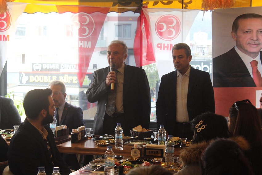 MHP Kozan İlçe Teşkilatı Kahvaltıda Bir Araya Geldi
