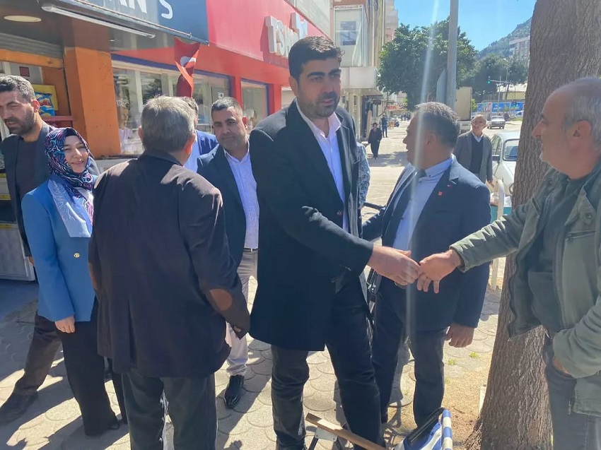 BÜYÜK BİRLİK KOZAN'DA ADININ HAKKINI VERİYOR