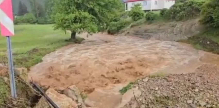 kozan feke saimbeyli yağmur etkili oldu